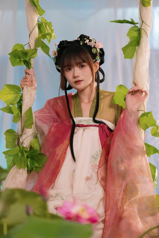 浮香花谷 - 兔子zzz不吃胡萝卜